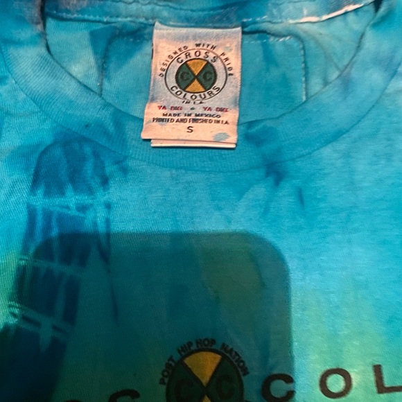 Cross Colours Shirt - Picture 2 of 3